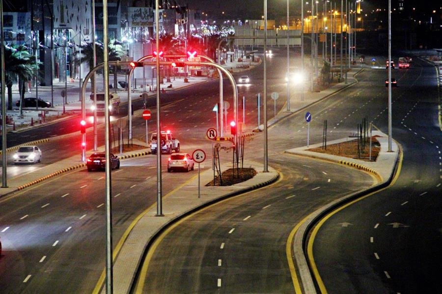 طريق الملك خالد بن الوليد ( افخم شوارع الرياض )
