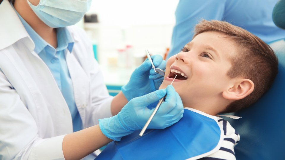 افضل دكتور اسنان اطفال بالرياض