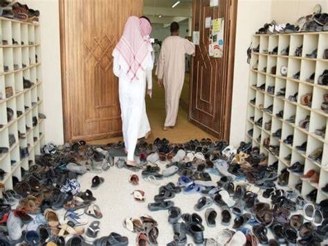 محلات الأحذية في سوق الخاسكية في جدة