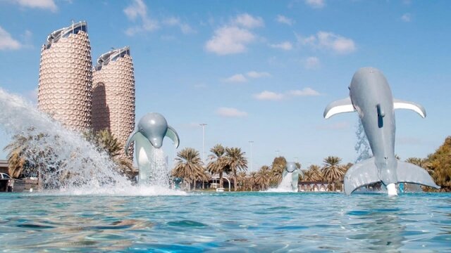 حديقة الدلافين في جدة