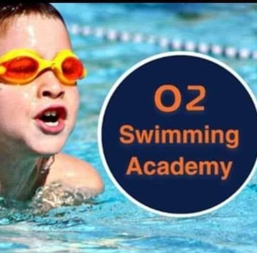 أكاديمية O2 لتعليم السباحة