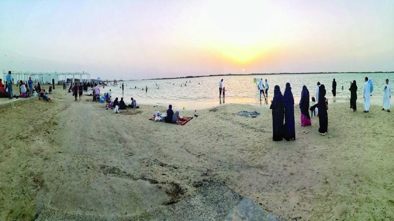 أهم الأنشطة في شاطئ ثول في جدة