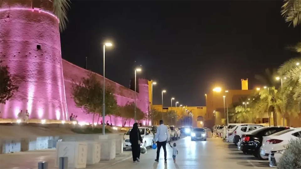 مركز تسوق الرياض